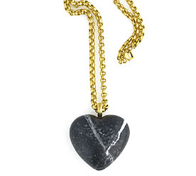 GoldChainNecklaceWithRiverStonePebble