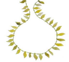 LargeSerpentineLeafNecklace